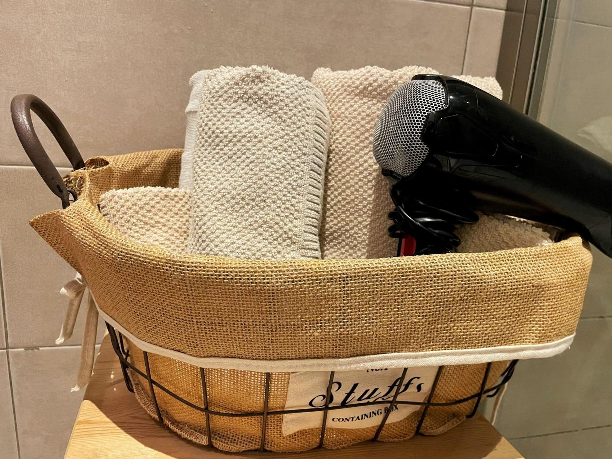Alla Scaletta - Stanze Con Bagno Privato E Wifi A Pochi Passi Dal Duomo Мирандола Экстерьер фото